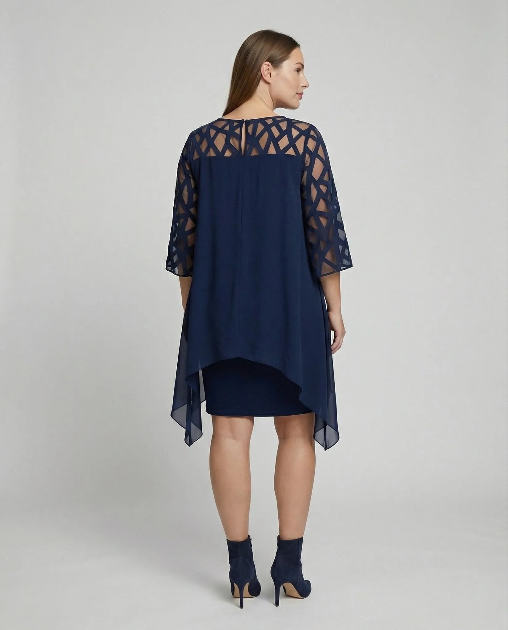 Sukienka midi plus size
